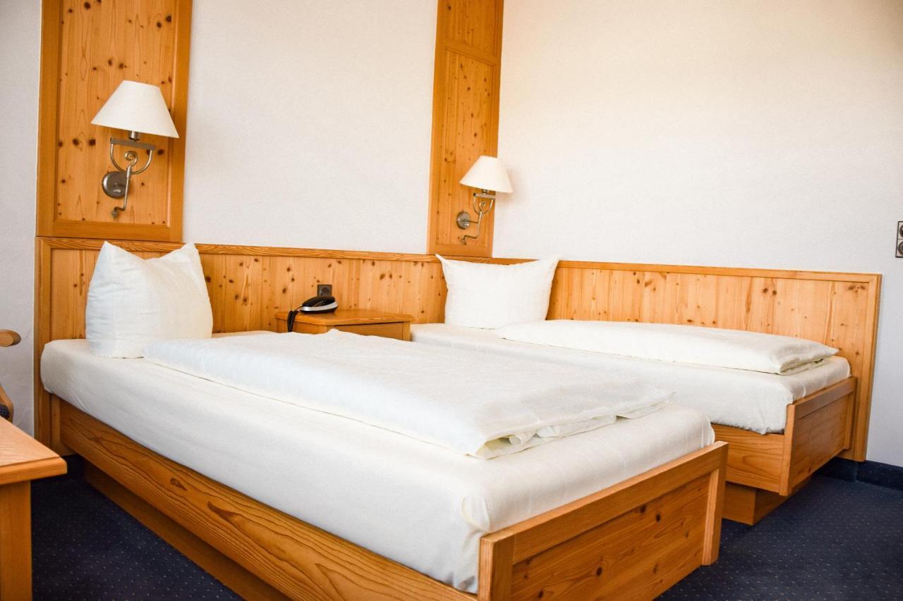 Hotel Bergwiesen - Zimmer Mit Balkon Oder Terasse Lohr Εξωτερικό φωτογραφία
