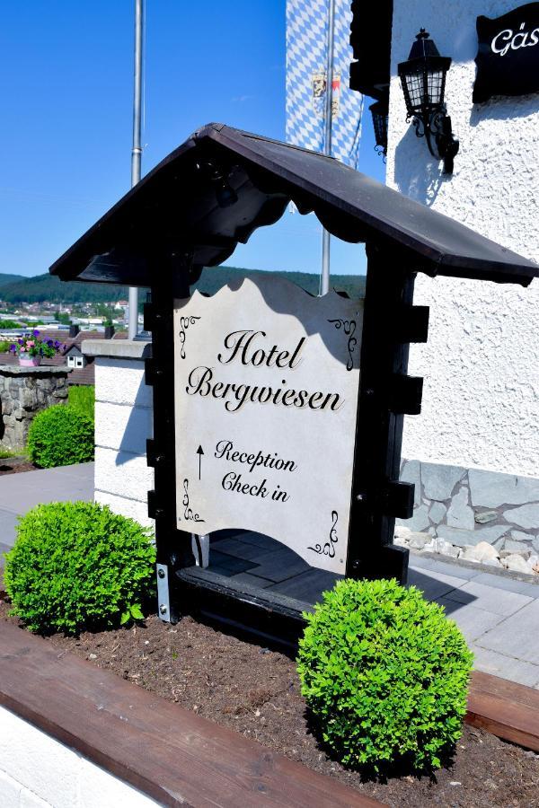Hotel Bergwiesen - Zimmer Mit Balkon Oder Terasse Lohr Εξωτερικό φωτογραφία