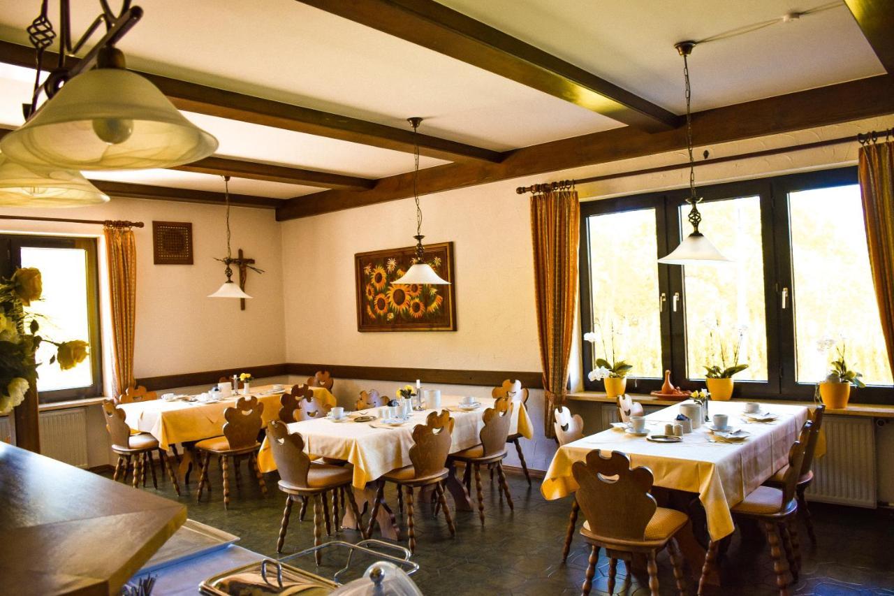 Hotel Bergwiesen - Zimmer Mit Balkon Oder Terasse Lohr Εξωτερικό φωτογραφία